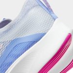 Женские кроссовки Nike ZOOM FLY 4
