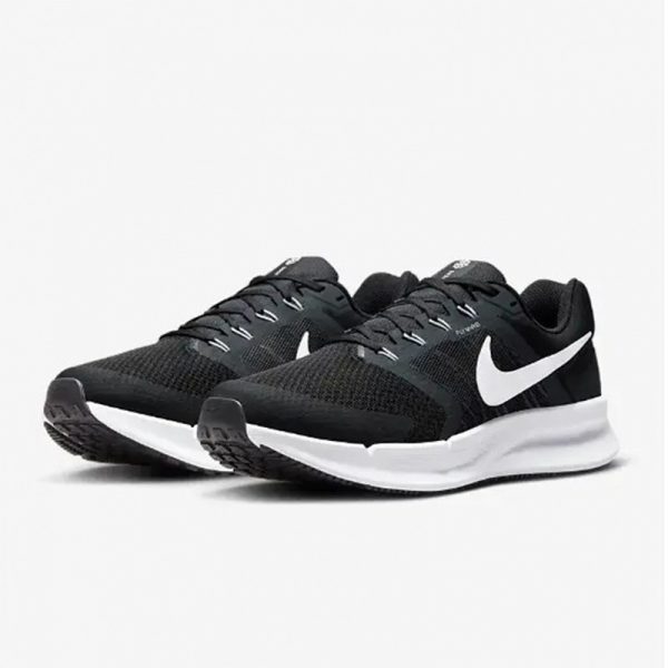 Кроссовки мужские Nike Run Swift 3