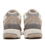 Кроссовки мужские New Balance 2002