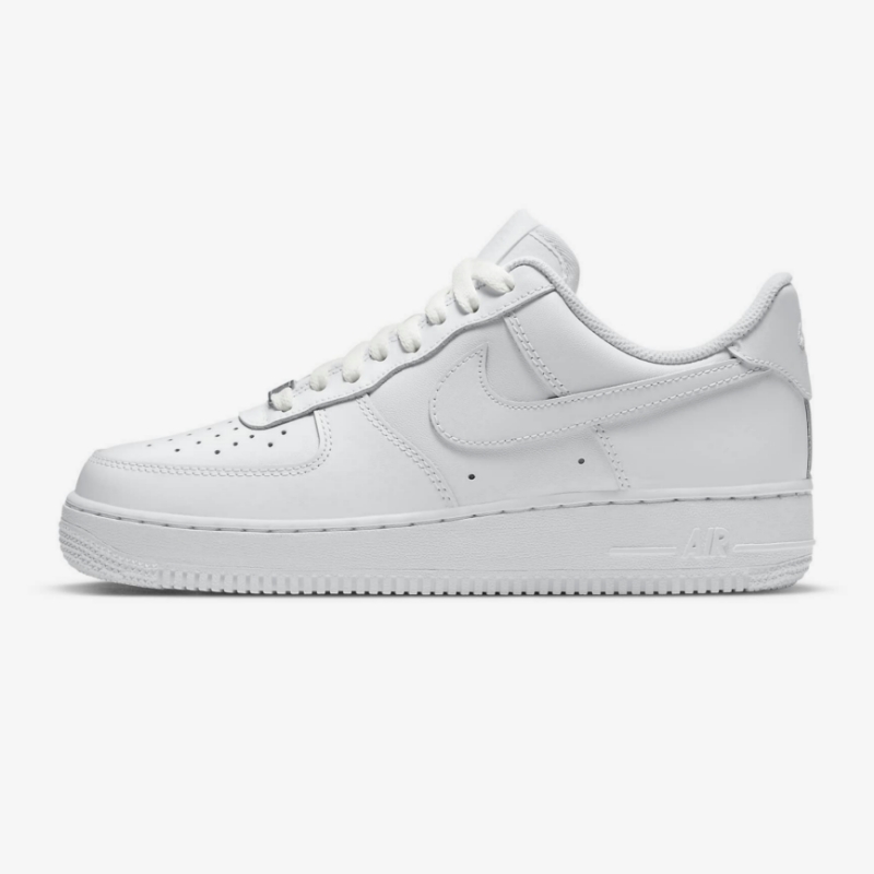 Кроссовки женские Nike WMNS AIR FORCE 1 '07