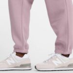 Брюки женские New Balance Sport Essentials Fleece Jogger