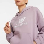 Худи женский New Balance Sport Essentials Fleece Logo Hoodie