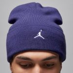 Шапка Nike J PEAK BEANIE ESS